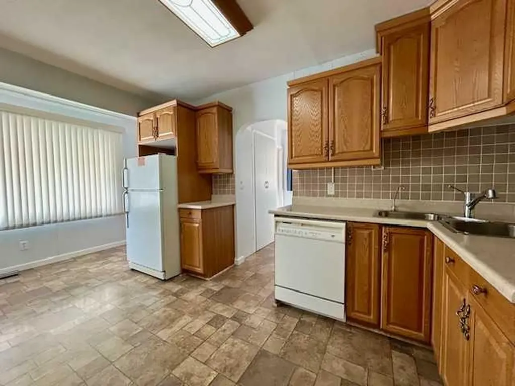 5036 51 Avenue Bashaw AB T0B 0H0