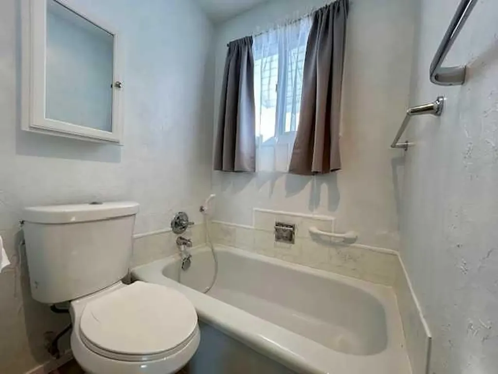 5036 51 Avenue Bashaw AB T0B 0H0