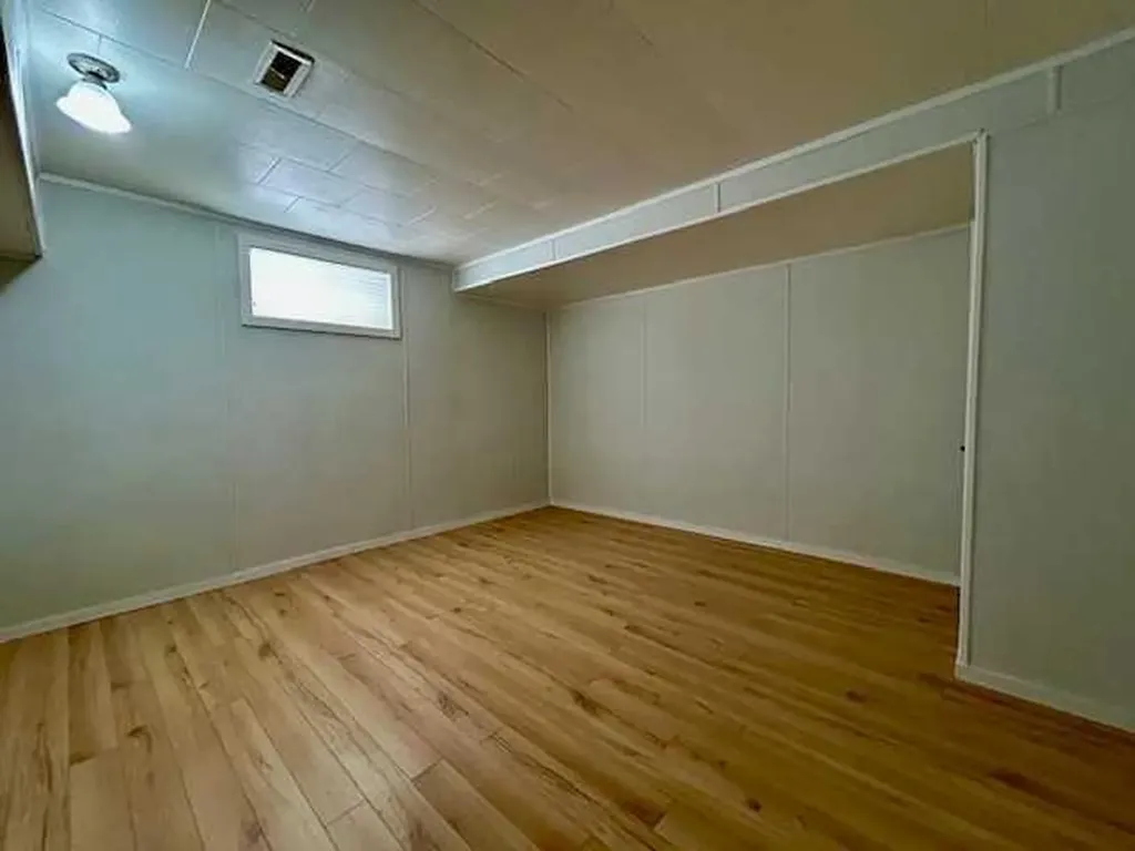 5036 51 Avenue Bashaw AB T0B 0H0