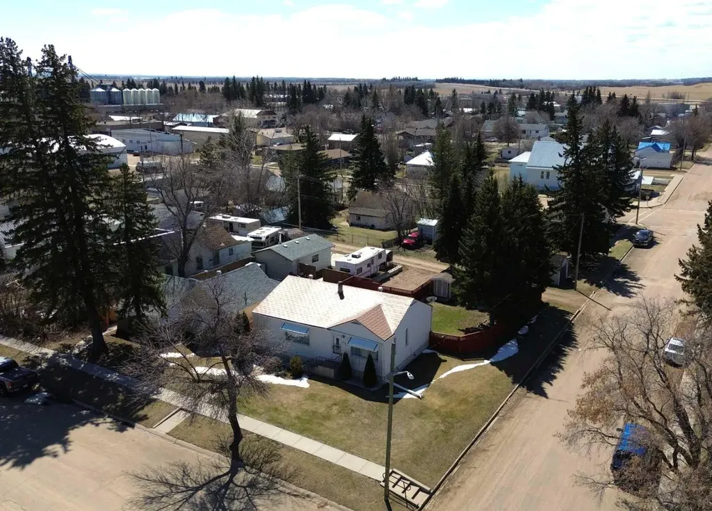 5036 51 Avenue Bashaw AB T0B 0H0