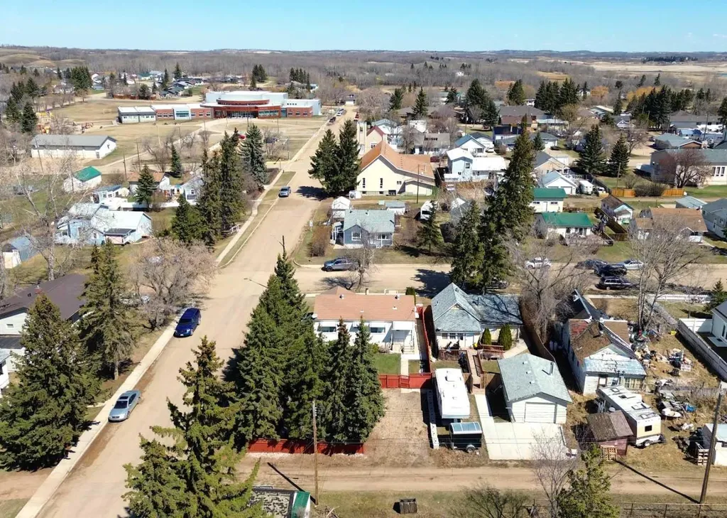 5036 51 Avenue Bashaw AB T0B 0H0