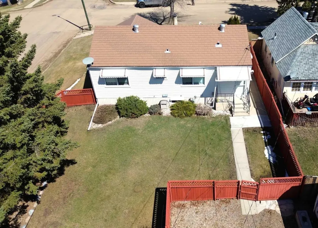5036 51 Avenue Bashaw AB T0B 0H0