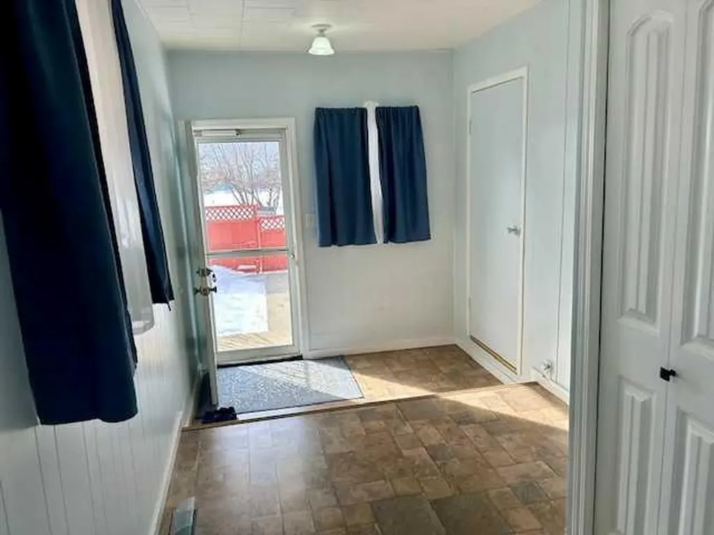 5036 51 Avenue Bashaw AB T0B 0H0