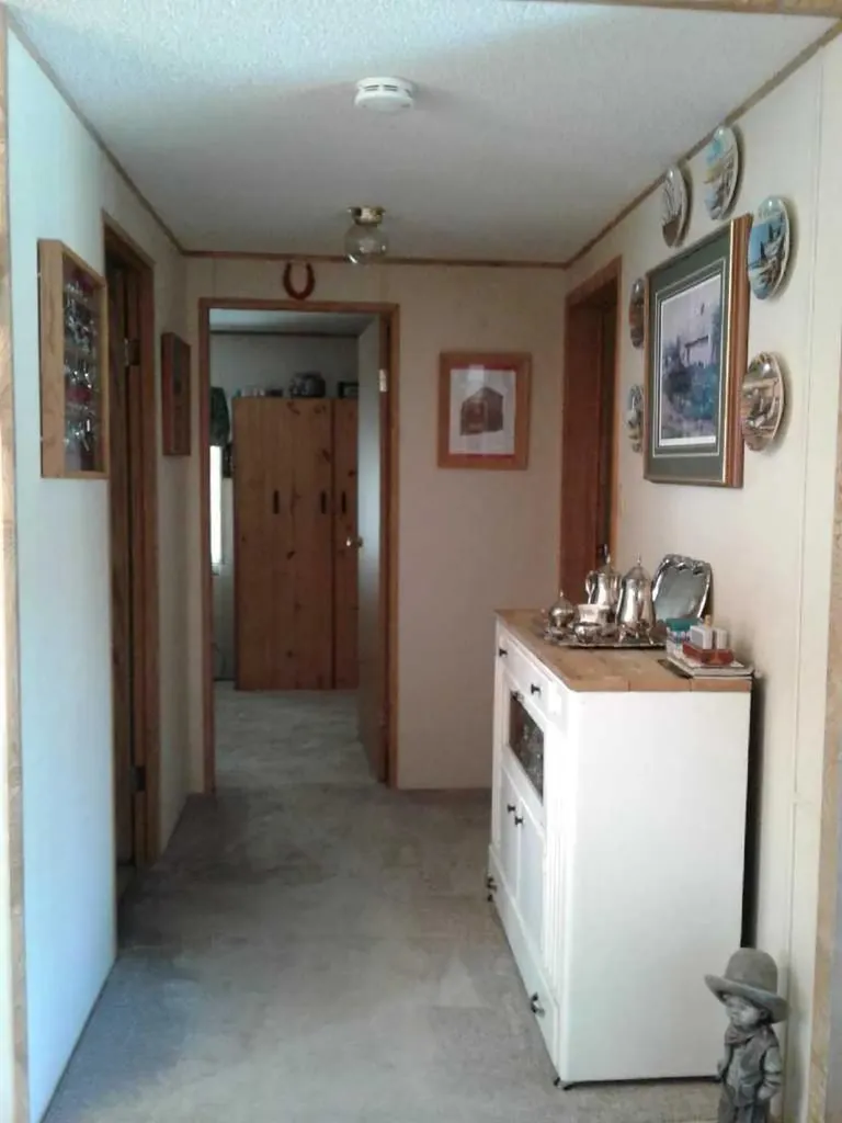 104 4 Avenue NE Milk River AB T0K 1M0