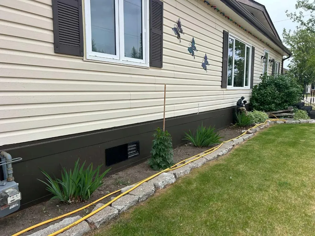 104 4 Avenue NE Milk River AB T0K 1M0