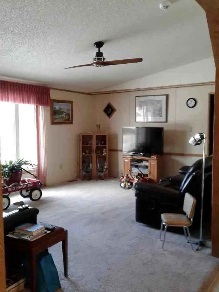 104 4 Avenue NE Milk River AB T0K 1M0