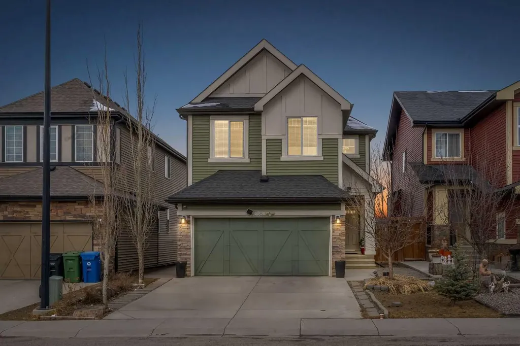 288 Evansborough Way NW Calgary AB T3P 0R1
