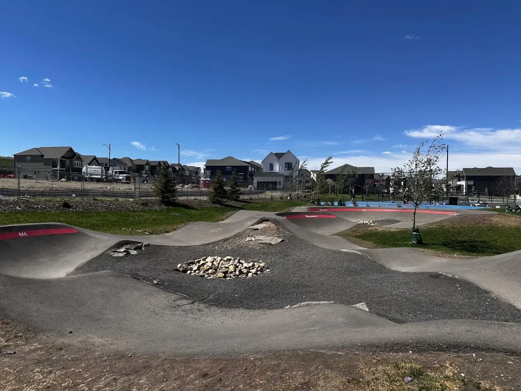 57 Willow Green SW Airdrie AB T4B 5M3