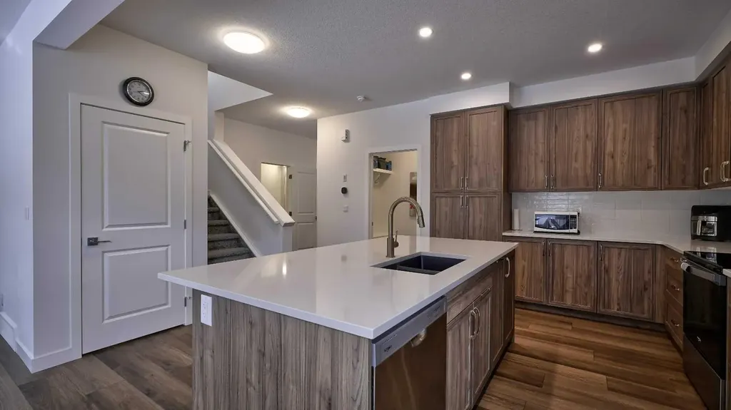 57 Willow Green SW Airdrie AB T4B 5M3