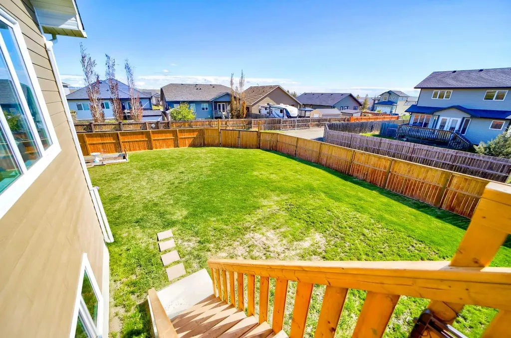 1029 Livingston Way Pincher Creek AB T0K1W0