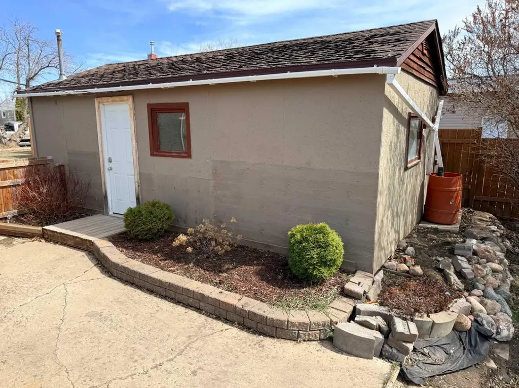 1033 16 Avenue Wainwright AB T9W 1K3