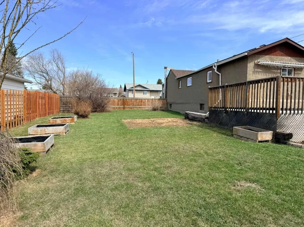 1033 16 Avenue Wainwright AB T9W 1K3