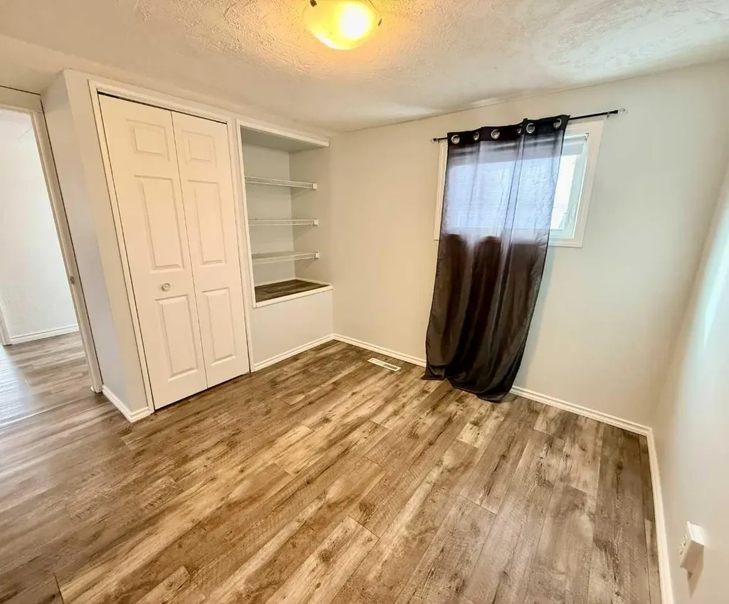 1033 16 Avenue Wainwright AB T9W 1K3