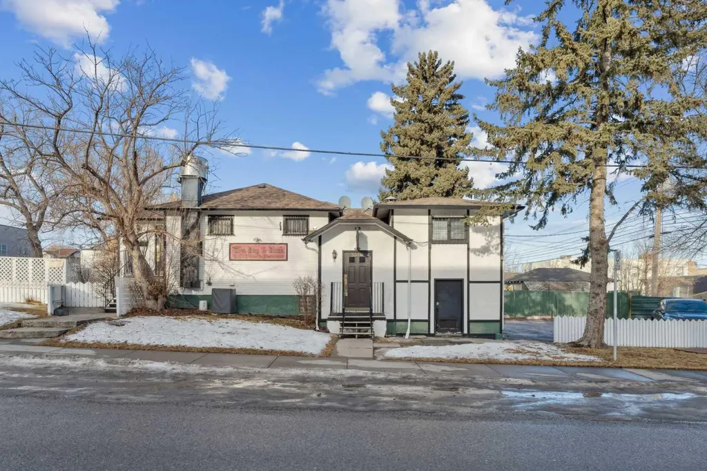 5340 2 Street SW Calgary AB T2H 0G8