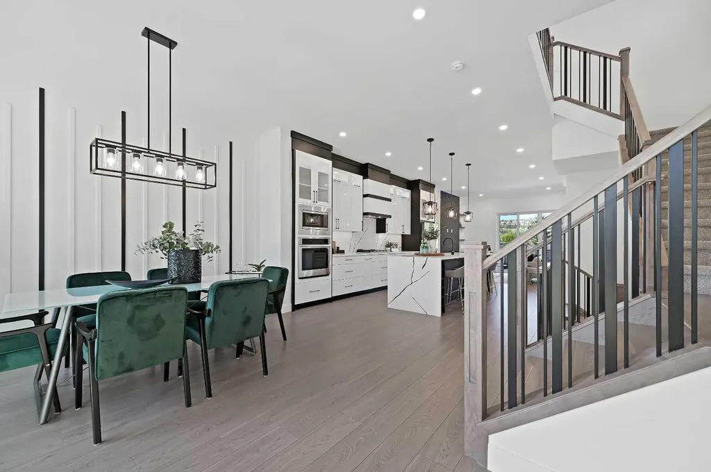5011 21 Avenue NW Calgary AB T3B 0X3
