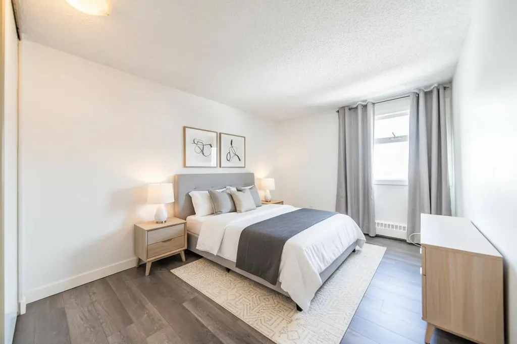 8604 48 Avenue NW Calgary AB T2B 5E6