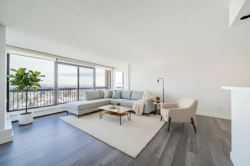 8604 48 Avenue NW Calgary AB T2B 5E6