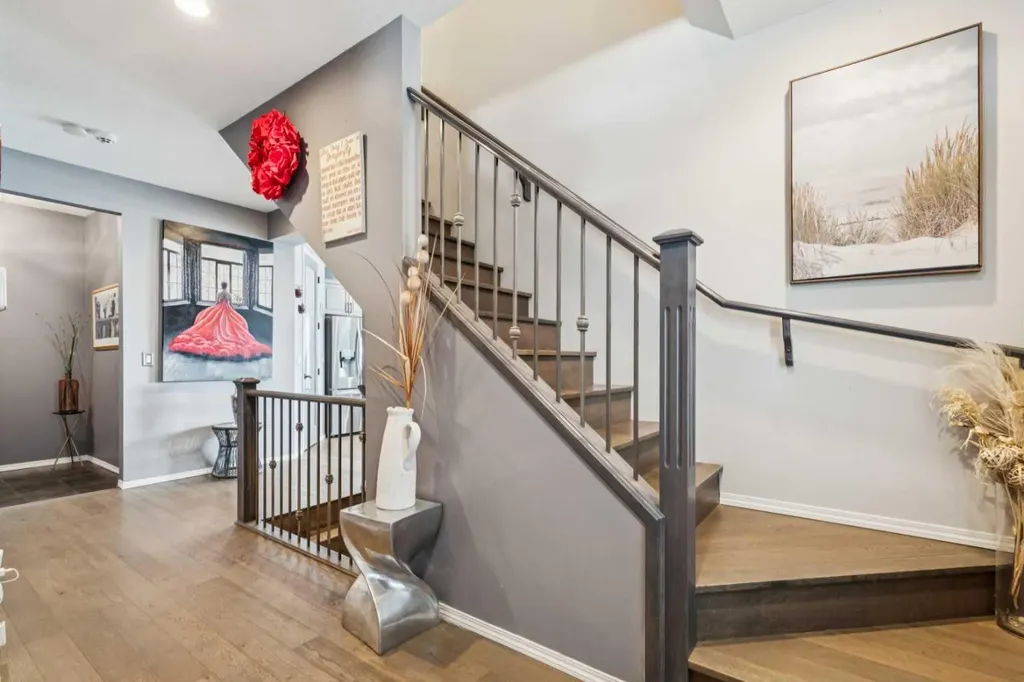 223 Cranarch Terrace SE Calgary AB T3M 1Z2