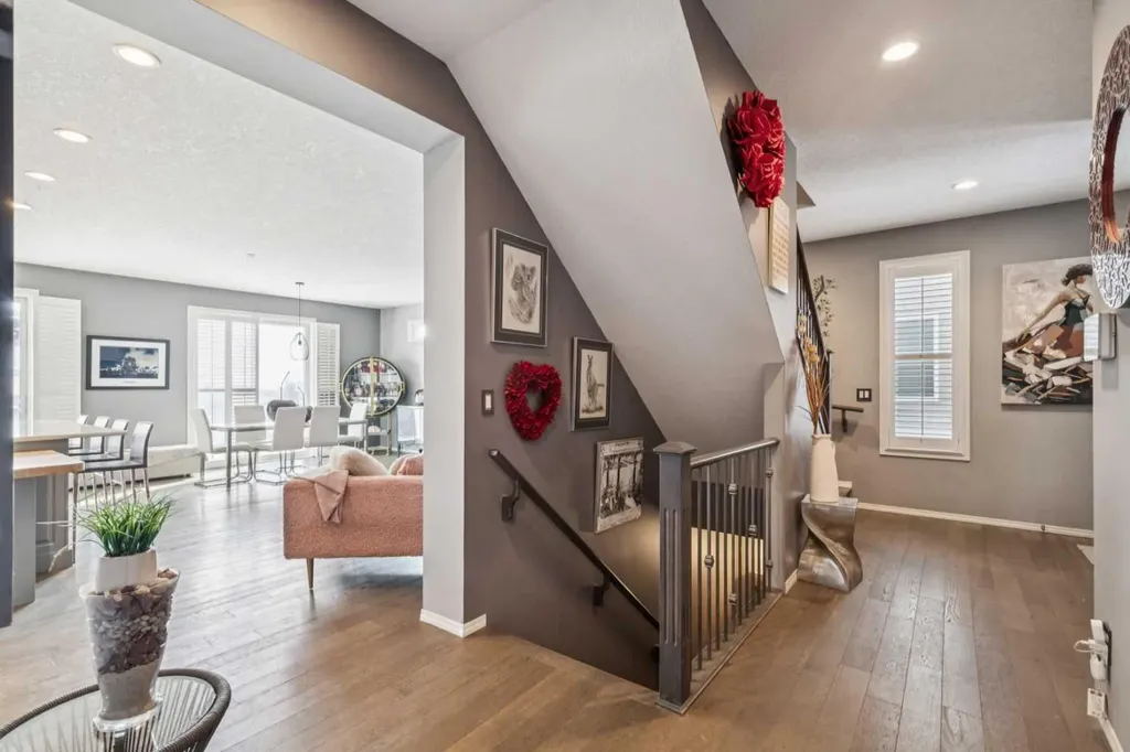 223 Cranarch Terrace SE Calgary AB T3M 1Z2