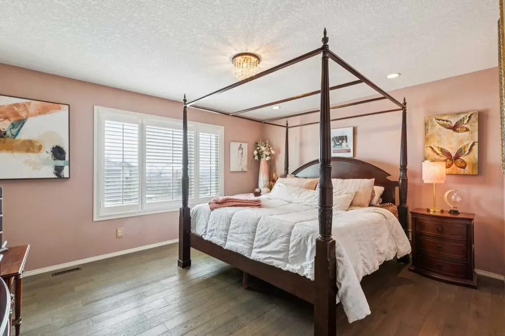 223 Cranarch Terrace SE Calgary AB T3M 1Z2
