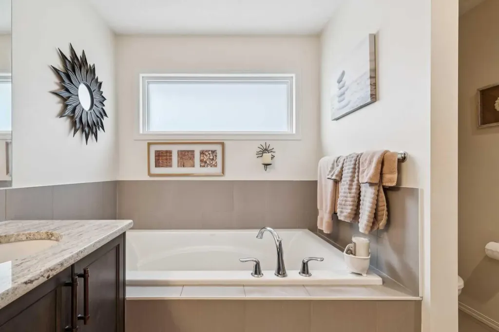 223 Cranarch Terrace SE Calgary AB T3M 1Z2