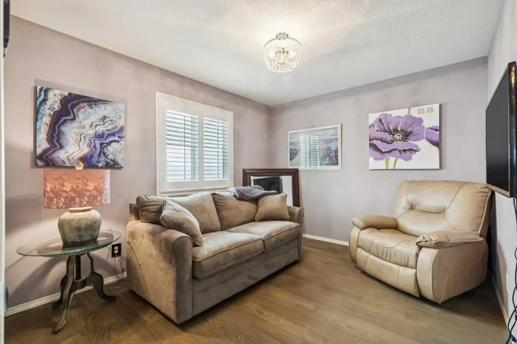223 Cranarch Terrace SE Calgary AB T3M 1Z2
