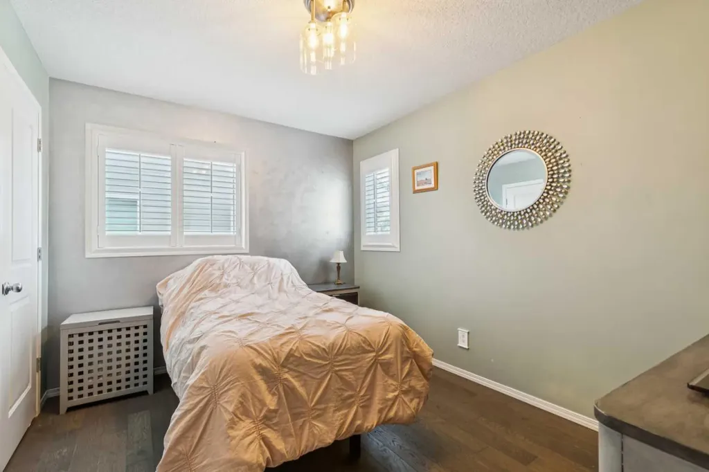 223 Cranarch Terrace SE Calgary AB T3M 1Z2
