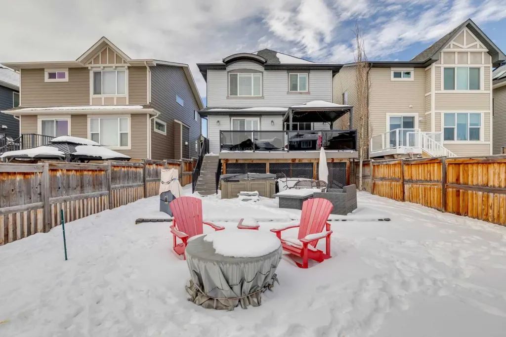223 Cranarch Terrace SE Calgary AB T3M 1Z2