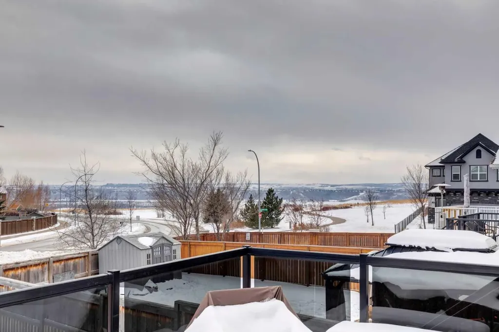 223 Cranarch Terrace SE Calgary AB T3M 1Z2