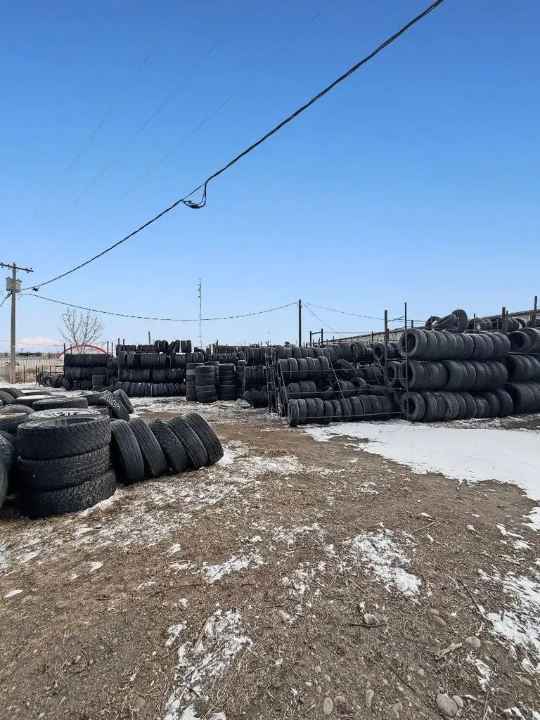 1641 Highway Avenue SE Redcliff AB T0J 2P0