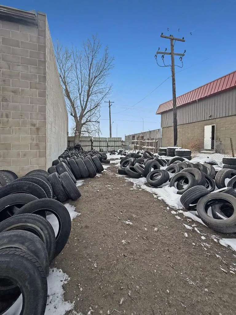1641 Highway Avenue SE Redcliff AB T0J 2P0