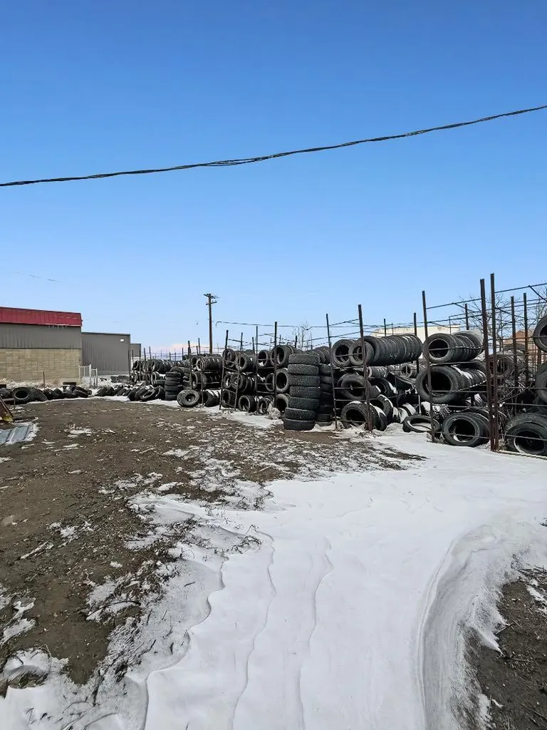 1641 Highway Avenue SE Redcliff AB T0J 2P0