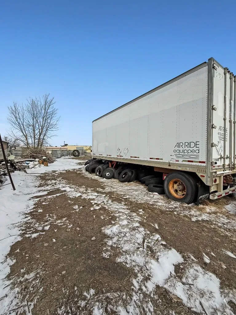 1621 Highway Avenue SE Redcliff AB T0J 2P0