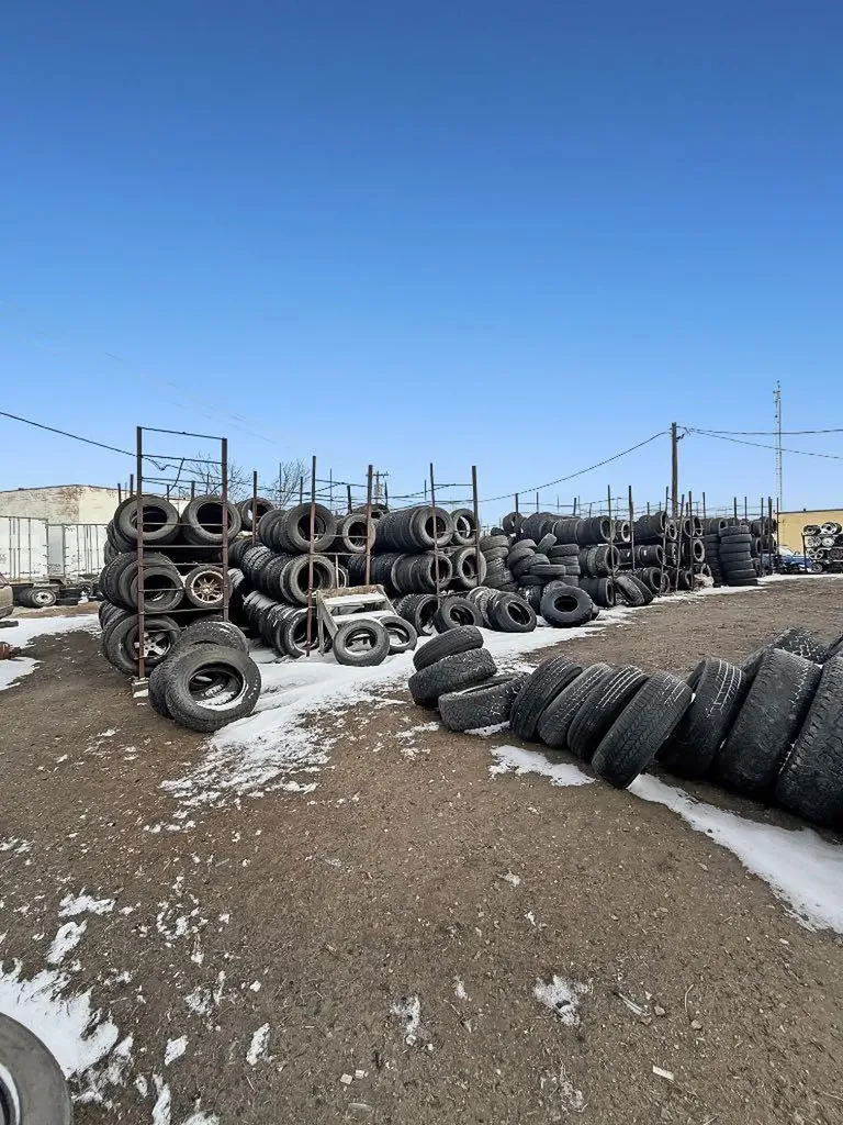 1621 Highway Avenue SE Redcliff AB T0J 2P0