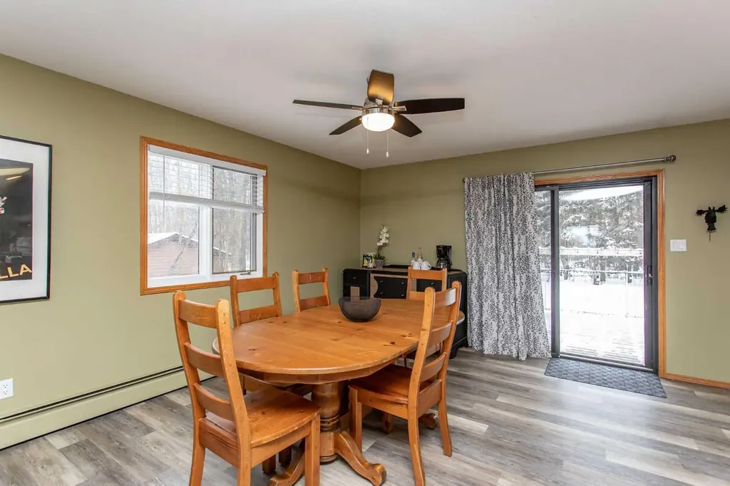 14 Parkland Crescent Parkland Beach AB T0C 2J0