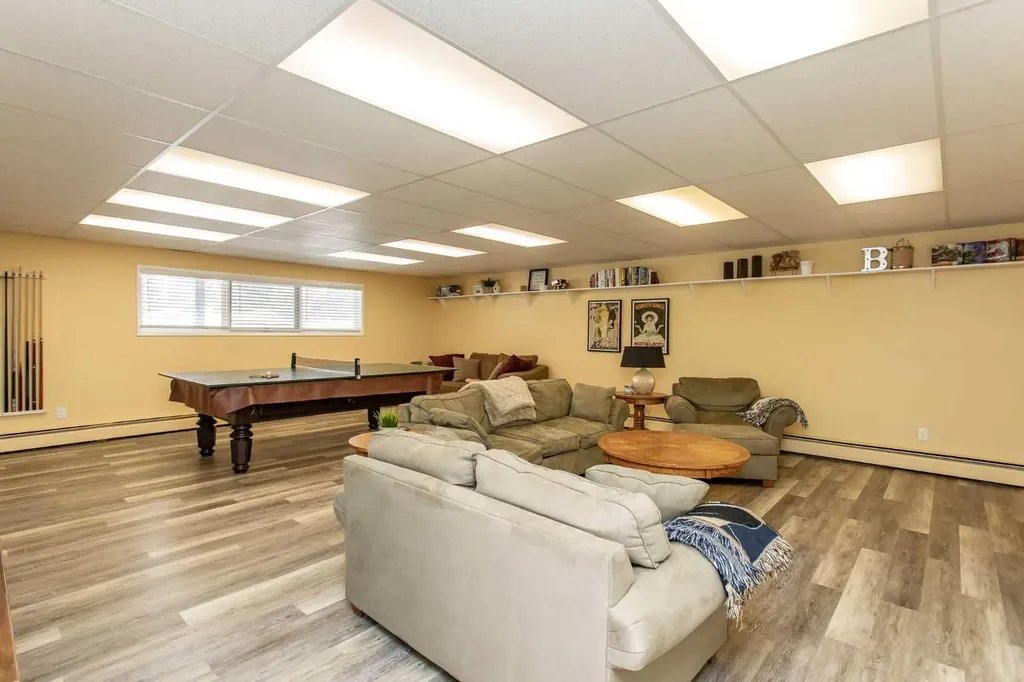 14 Parkland Crescent Parkland Beach AB T0C 2J0