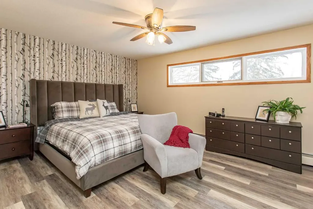 14 Parkland Crescent Parkland Beach AB T0C 2J0
