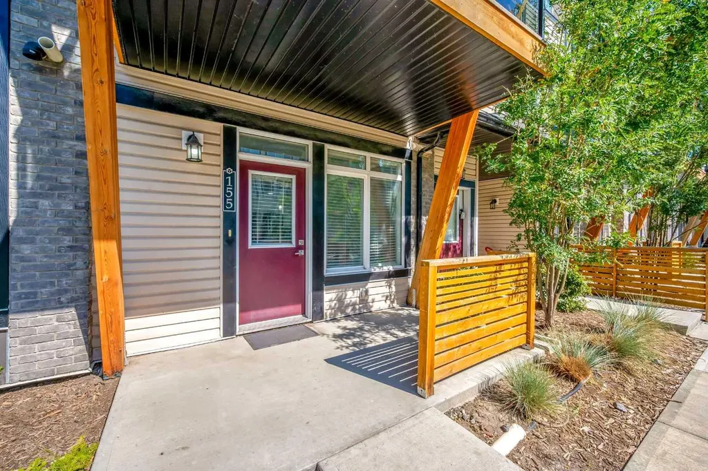 155 Savanna Walk NE Calgary AB T3J 0Y3