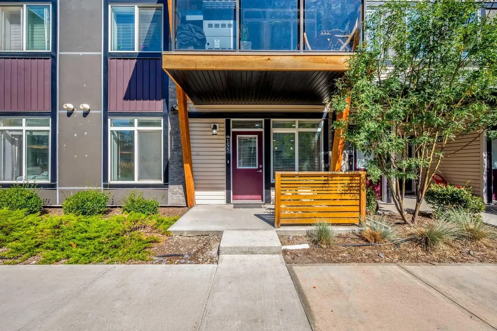 155 Savanna Walk NE Calgary AB T3J 0Y3