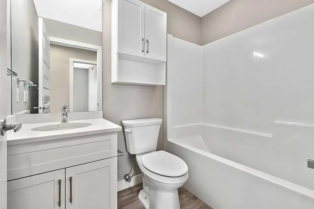 97 Station Drive Sylvan Lake AB T4S 0S6