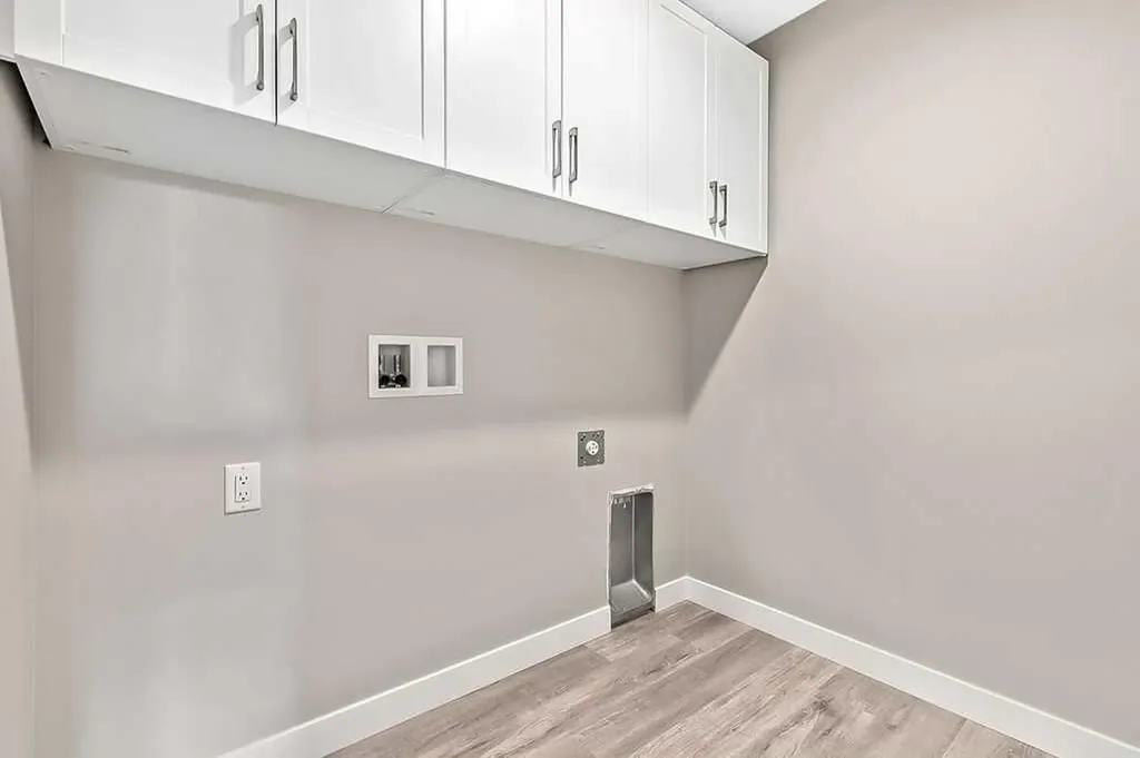 97 Station Drive Sylvan Lake AB T4S 0S6