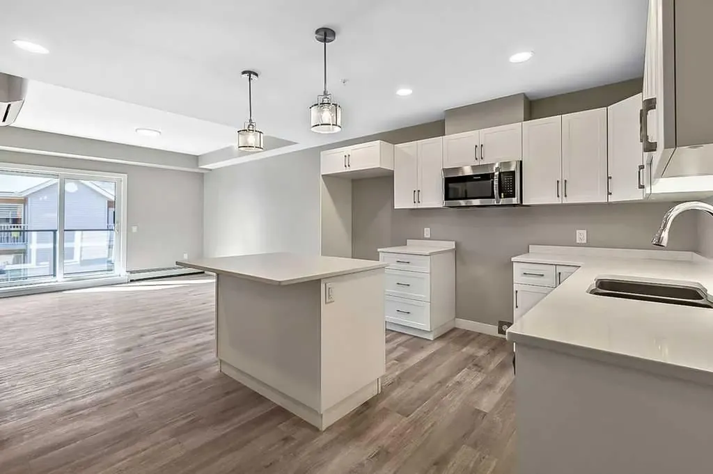 97 Station Drive Sylvan Lake AB T4S 0S6