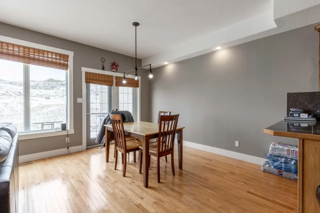 369 Canyon Boulevard W Lethbridge AB T1K 6V2