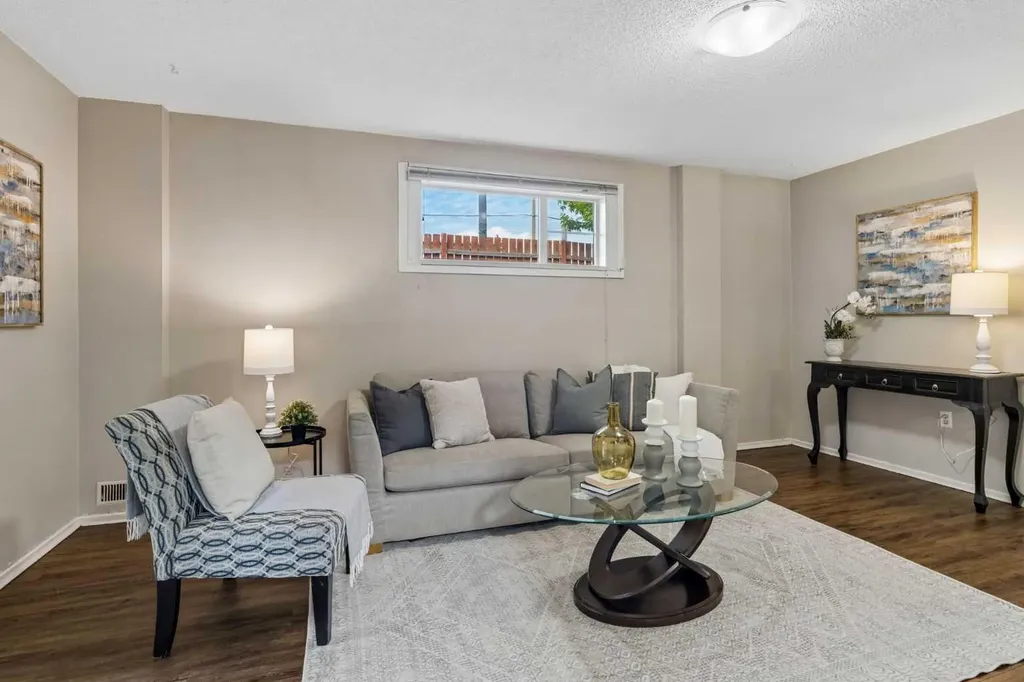 2001 46 Street SE Calgary AB T2B1K5