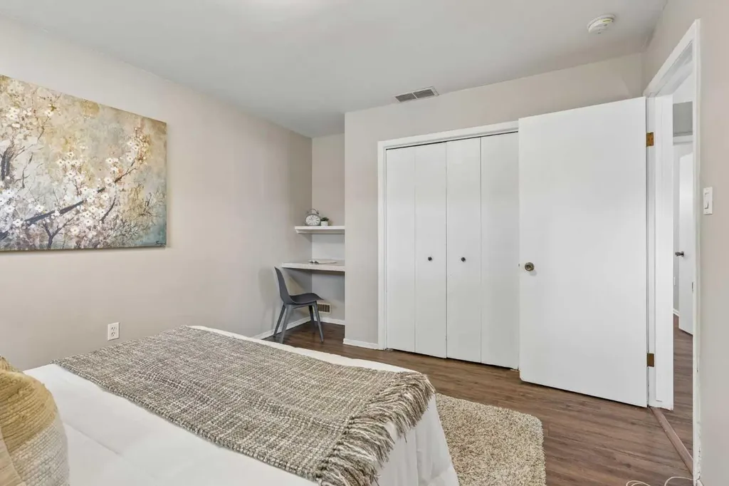 2001 46 Street SE Calgary AB T2B1K5