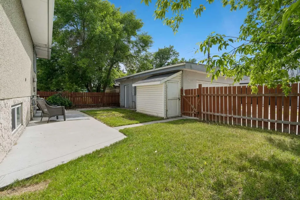 2001 46 Street SE Calgary AB T2B1K5
