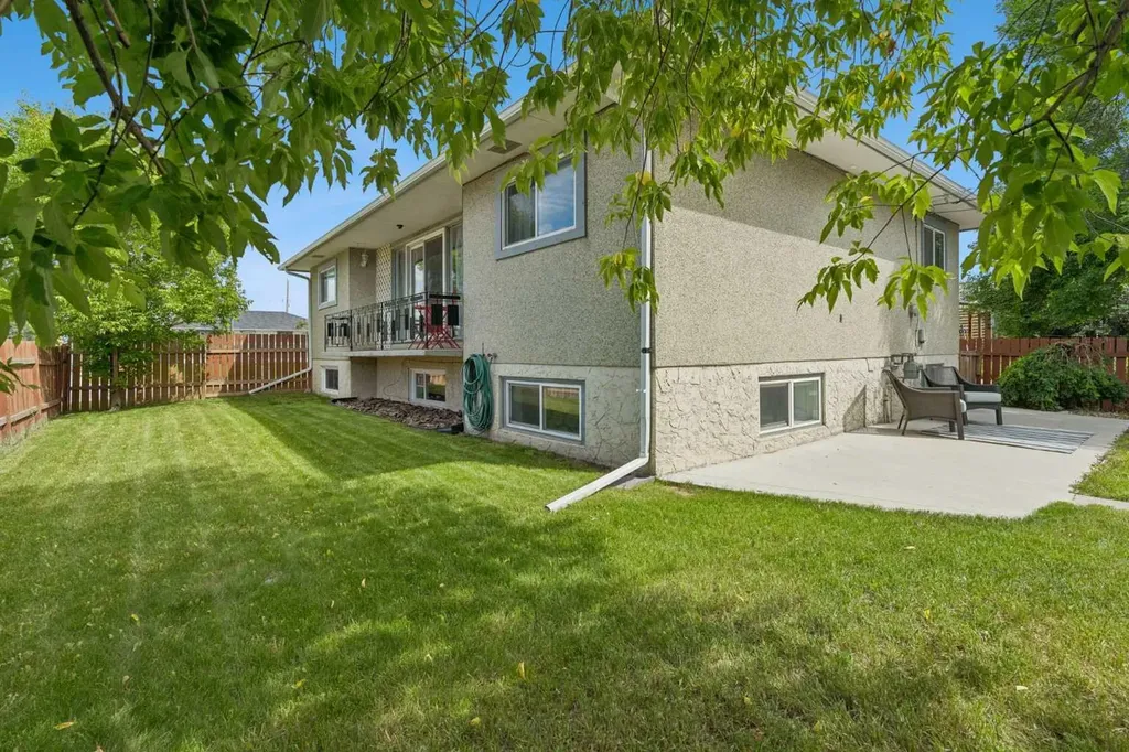 2001 46 Street SE Calgary AB T2B1K5