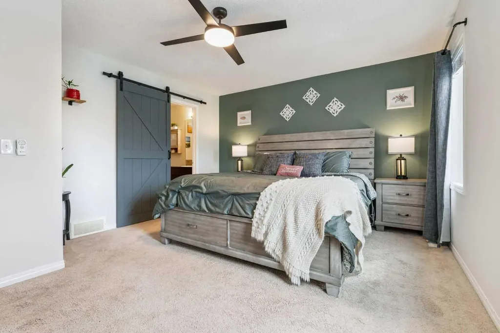 42 Windwood Grove SW Airdrie AB T4B 3T2