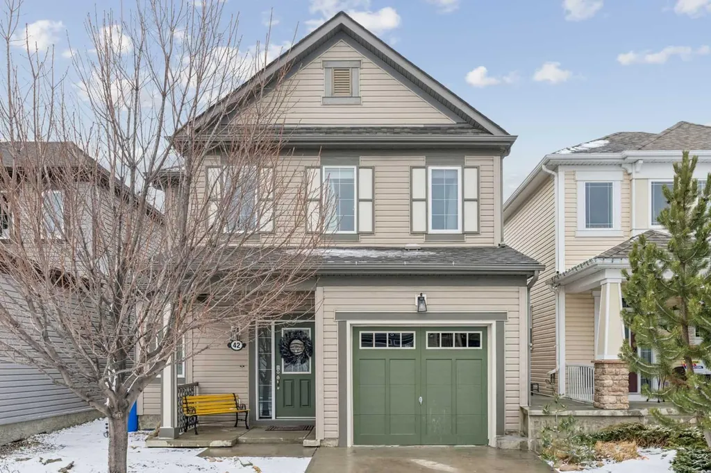 42 Windwood Grove SW Airdrie AB T4B 3T2