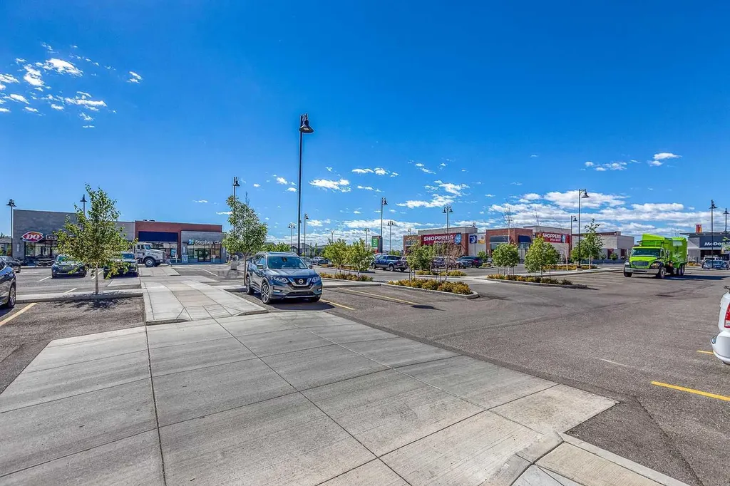 42 Windwood Grove SW Airdrie AB T4B 3T2
